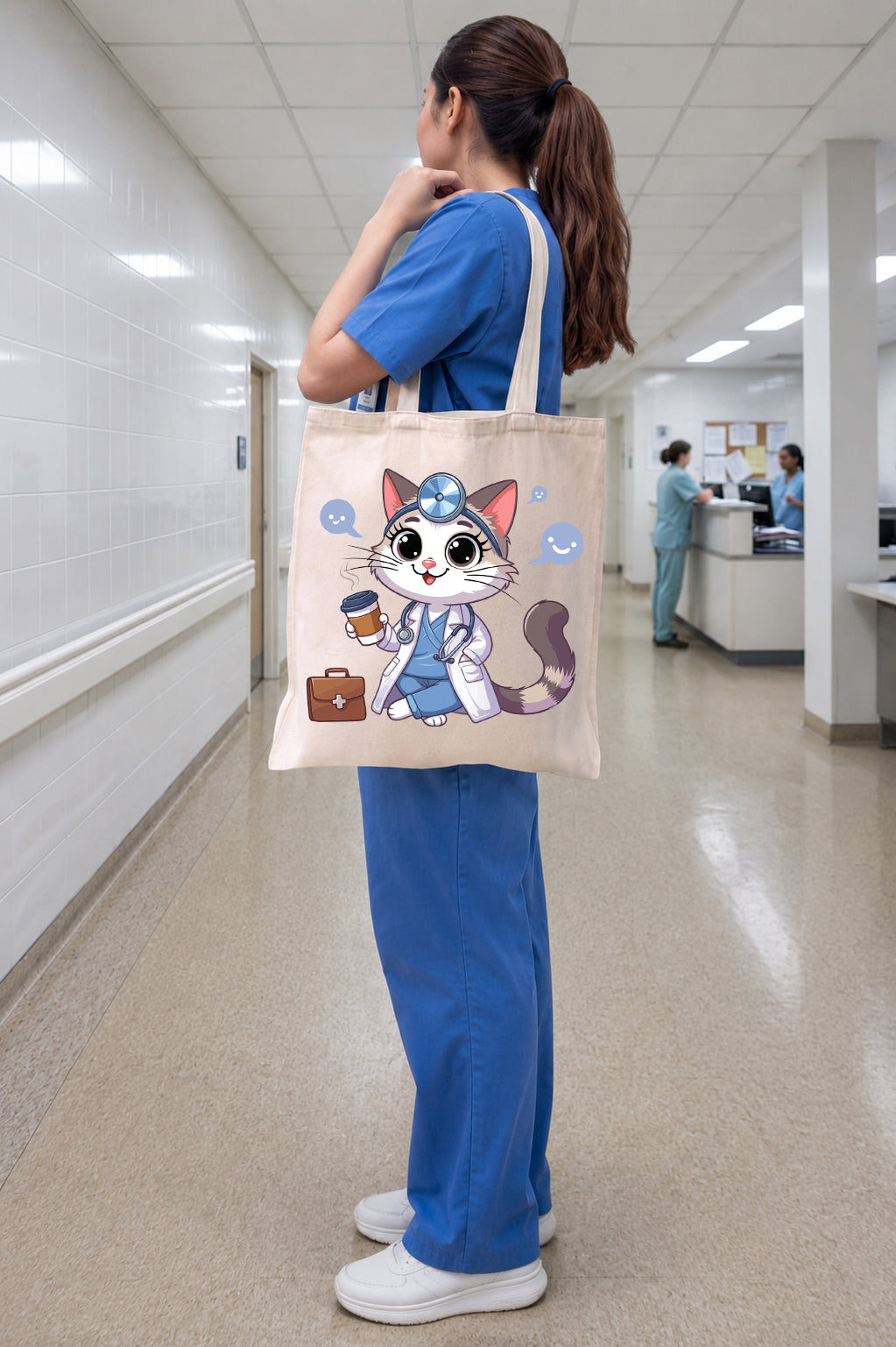 Sevimli Doktor Kedi Baskılı Bez Çanta Orta Boy - Krem